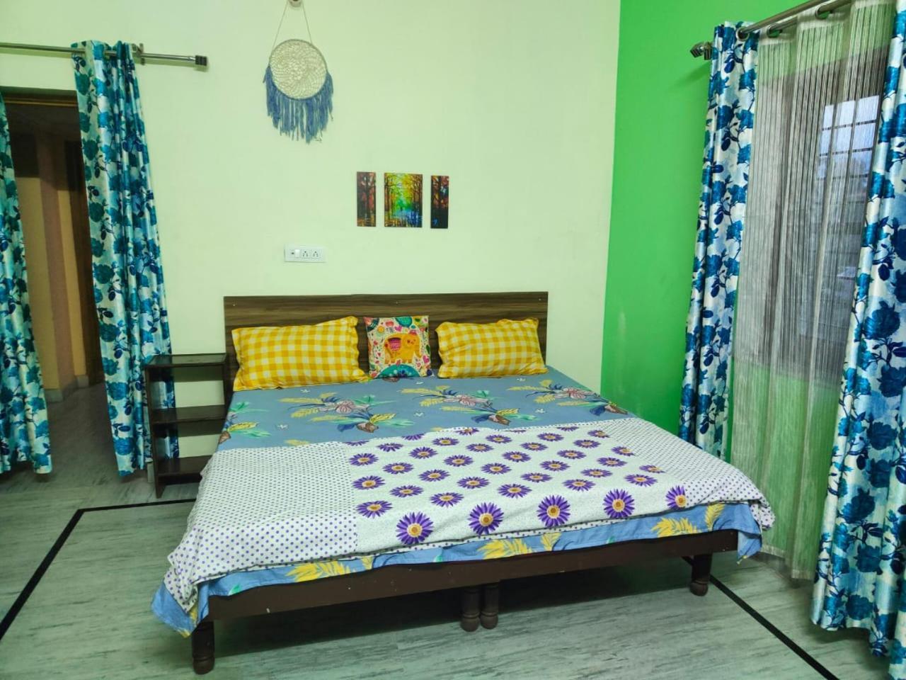 Nature View Homestay Dehradun Room photo
